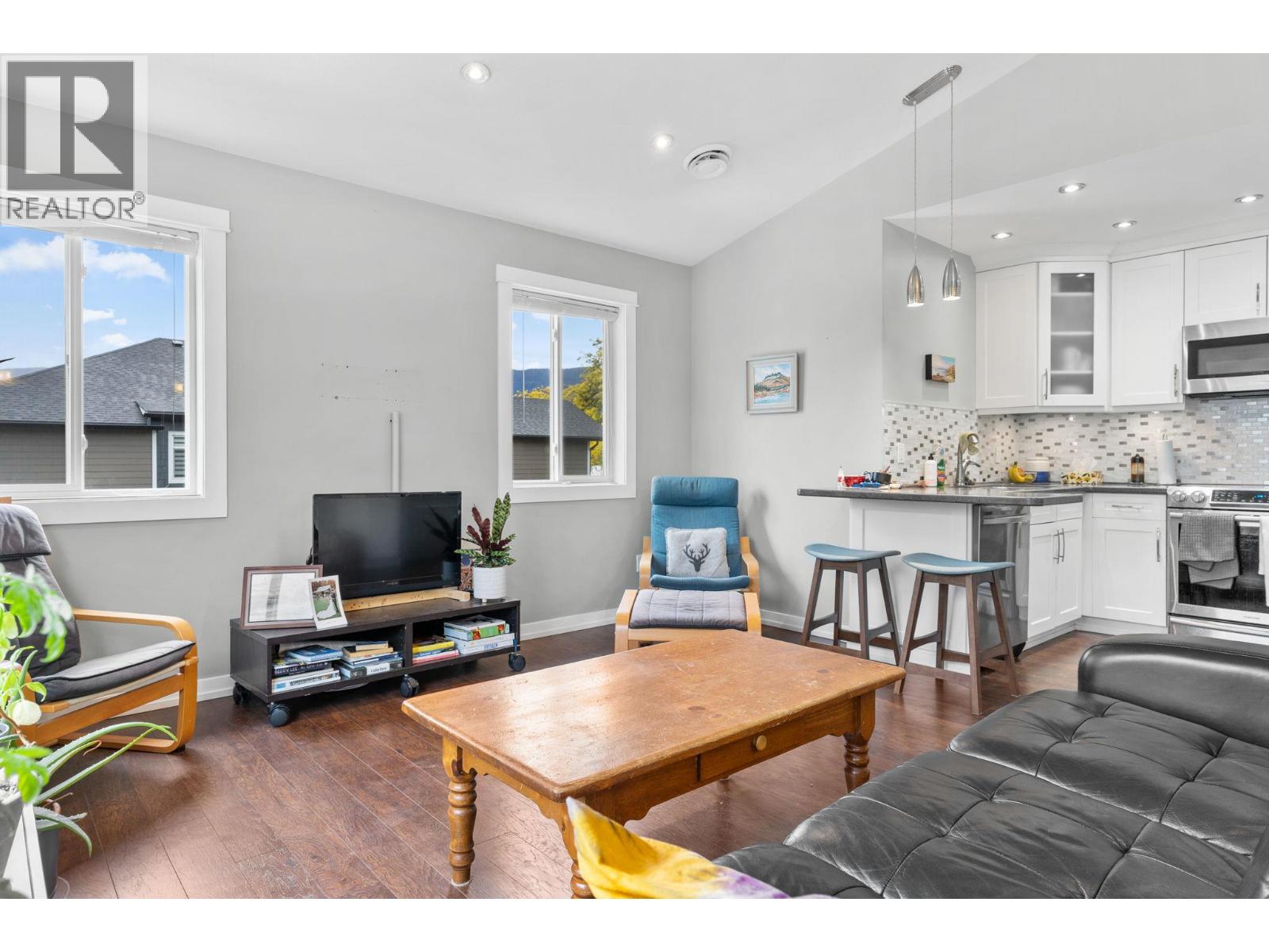 Photo 28 of 853 Wilson Avenue, Kelowna BC