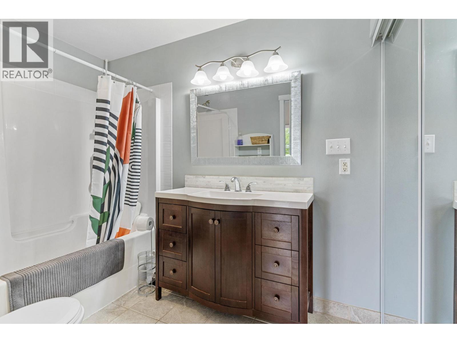Photo 34 of 853 Wilson Avenue, Kelowna BC