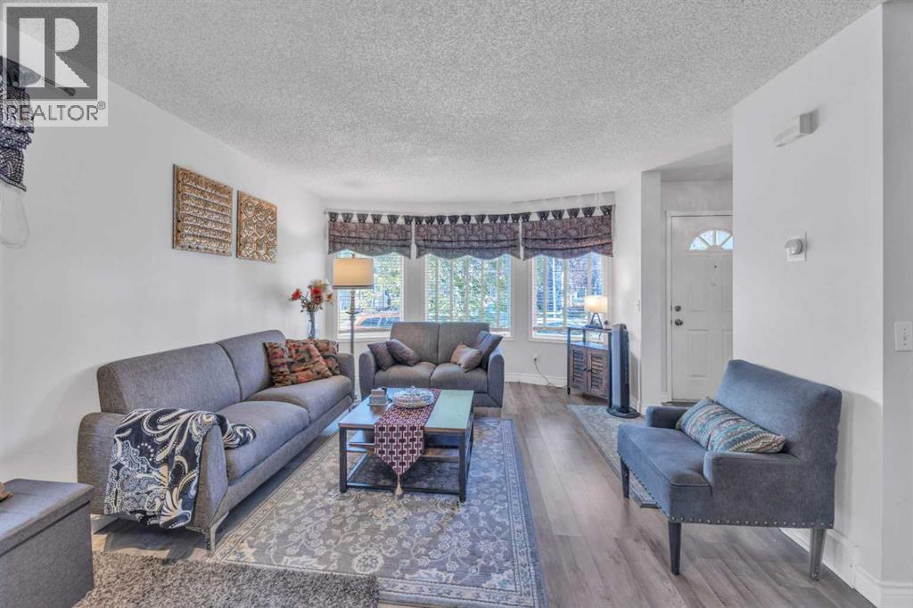 Photo 5 of 144 Tarington Park Ne, Calgary AB