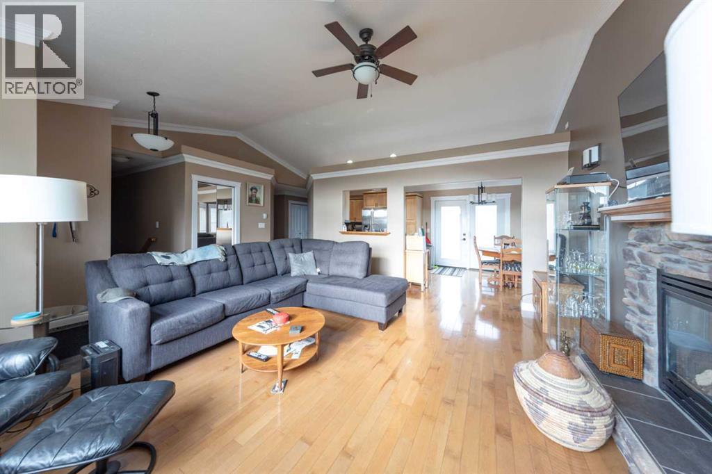 Photo 5 of 4010 74 Avenue, Lloydminster AB