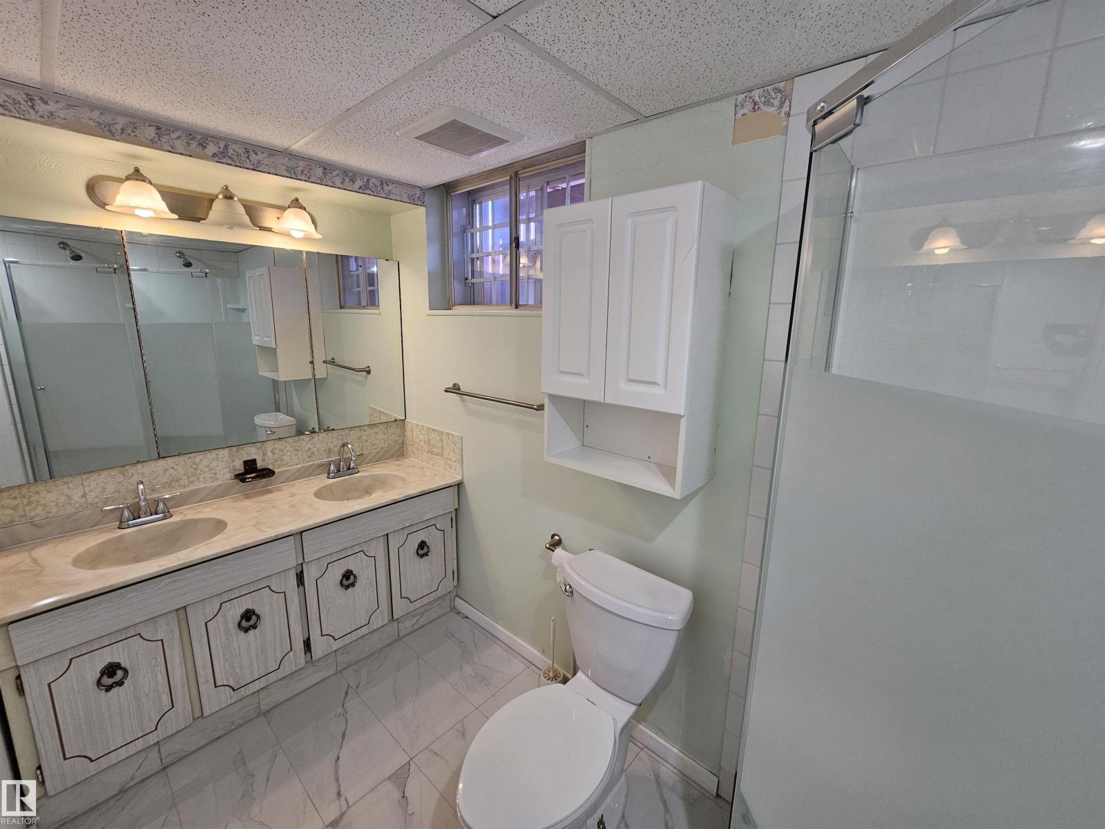 Photo 19 of 13215 116 Av Nw, Edmonton AB