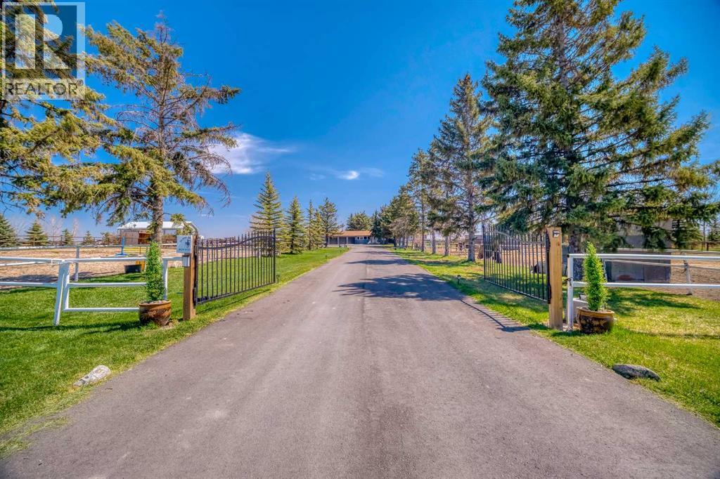 Photo 3 of 354142 48 Avenue E, Rural Foothills County AB