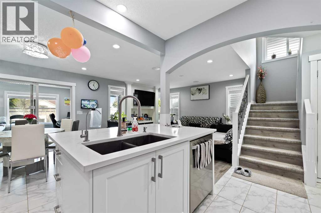 Photo 12 of 75 Tarington Close, Calgary AB