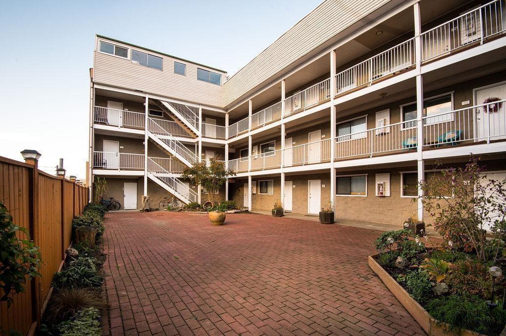 9 450 ESPLANADE AVENUE, Harrison Hot Springs, Harrison Hot Springs