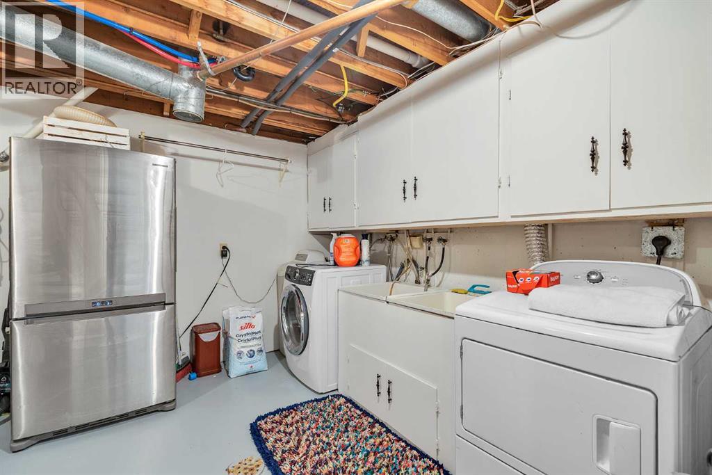 Photo 39 of 7019 Hunterbow Crescent Nw, Calgary AB