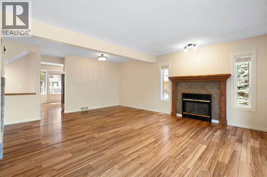 Photo 13 of 243 Christie Park Mews Sw, Calgary AB