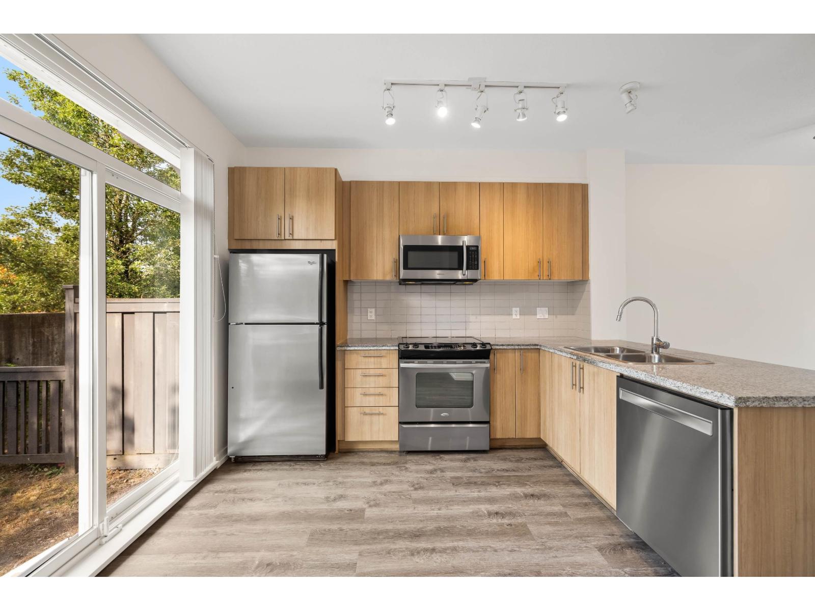 Photo 1 of 32 31098 Westridge Place, Abbotsford BC
