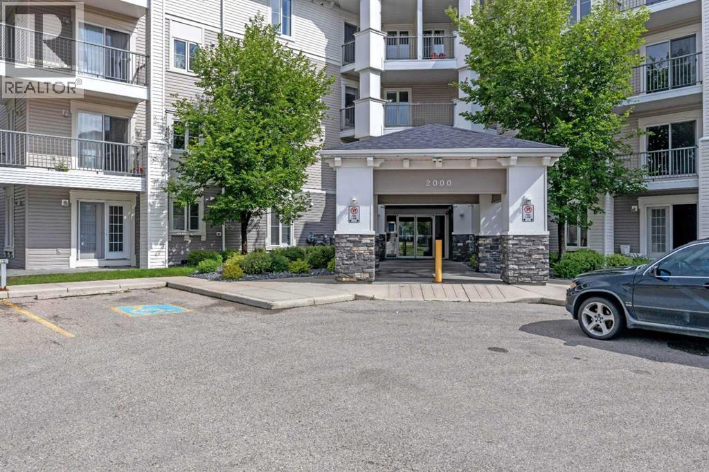 Photo 2 of 2310 333 Taravista Drive Ne, Calgary AB