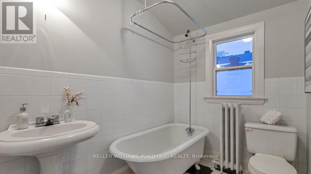 Photo 7 of 5 Killarney Road, Toronto ON