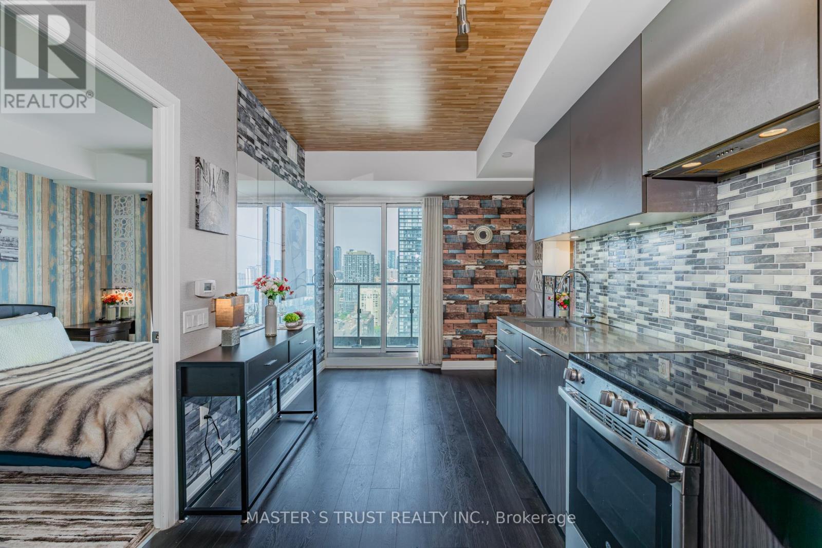 Photo 4 of 2912 251 Jarvis Street, Toronto ON