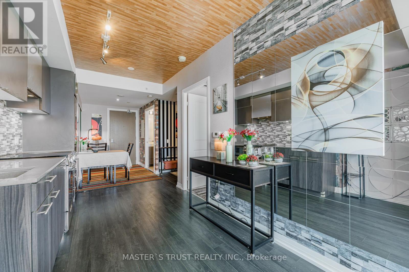 Photo 8 of 2912 251 Jarvis Street, Toronto ON