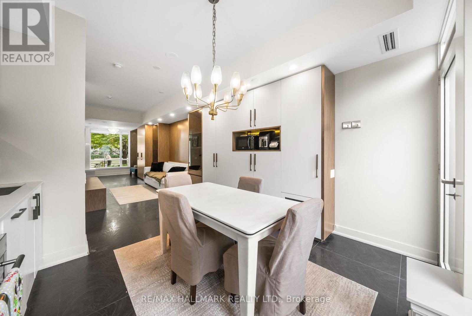 Photo 40 of Th 11 23 Sheppard Avenue E, Toronto ON