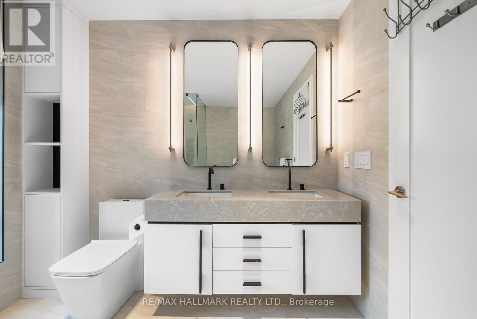 Photo 25 of Th 11 23 Sheppard Avenue E, Toronto ON