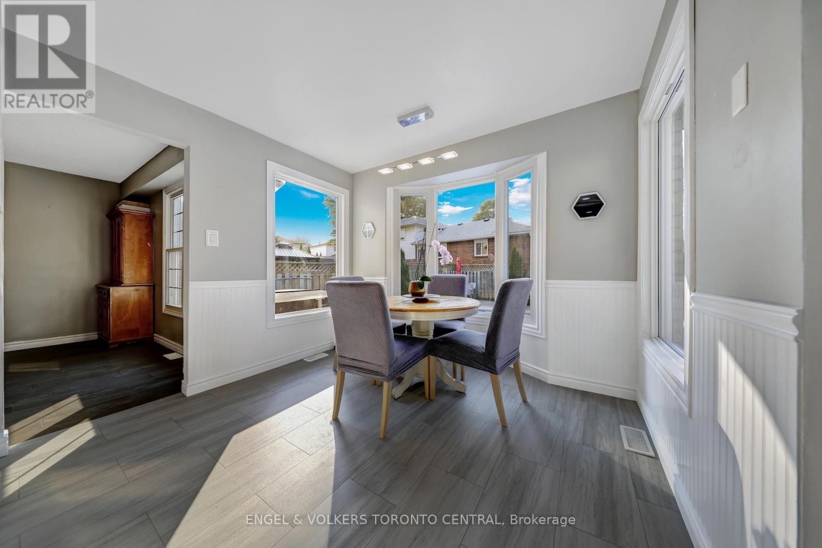 Photo 3 of 14 Soper Creek Drive, Clarington ON