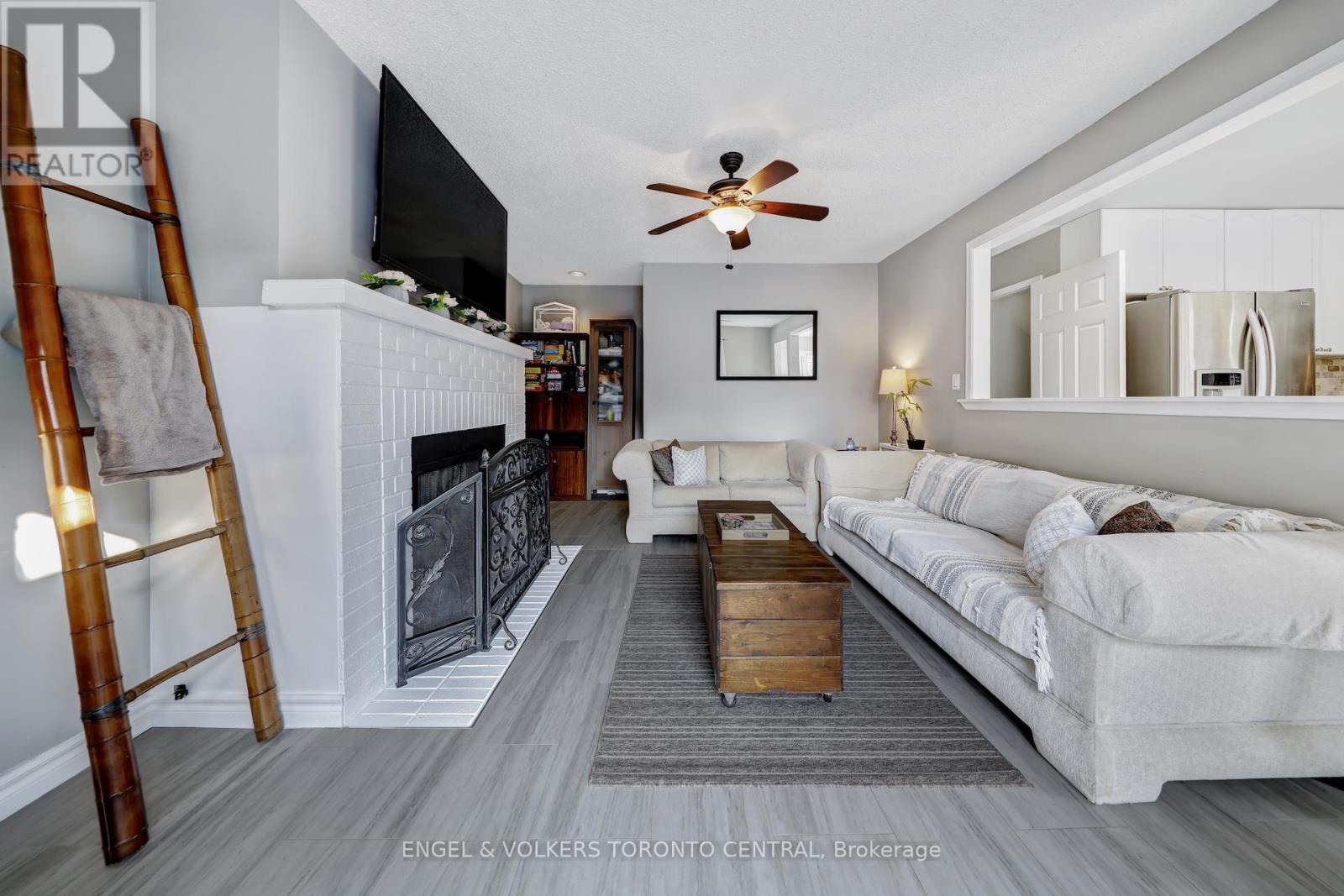Photo 1 of 14 Soper Creek Drive, Clarington ON