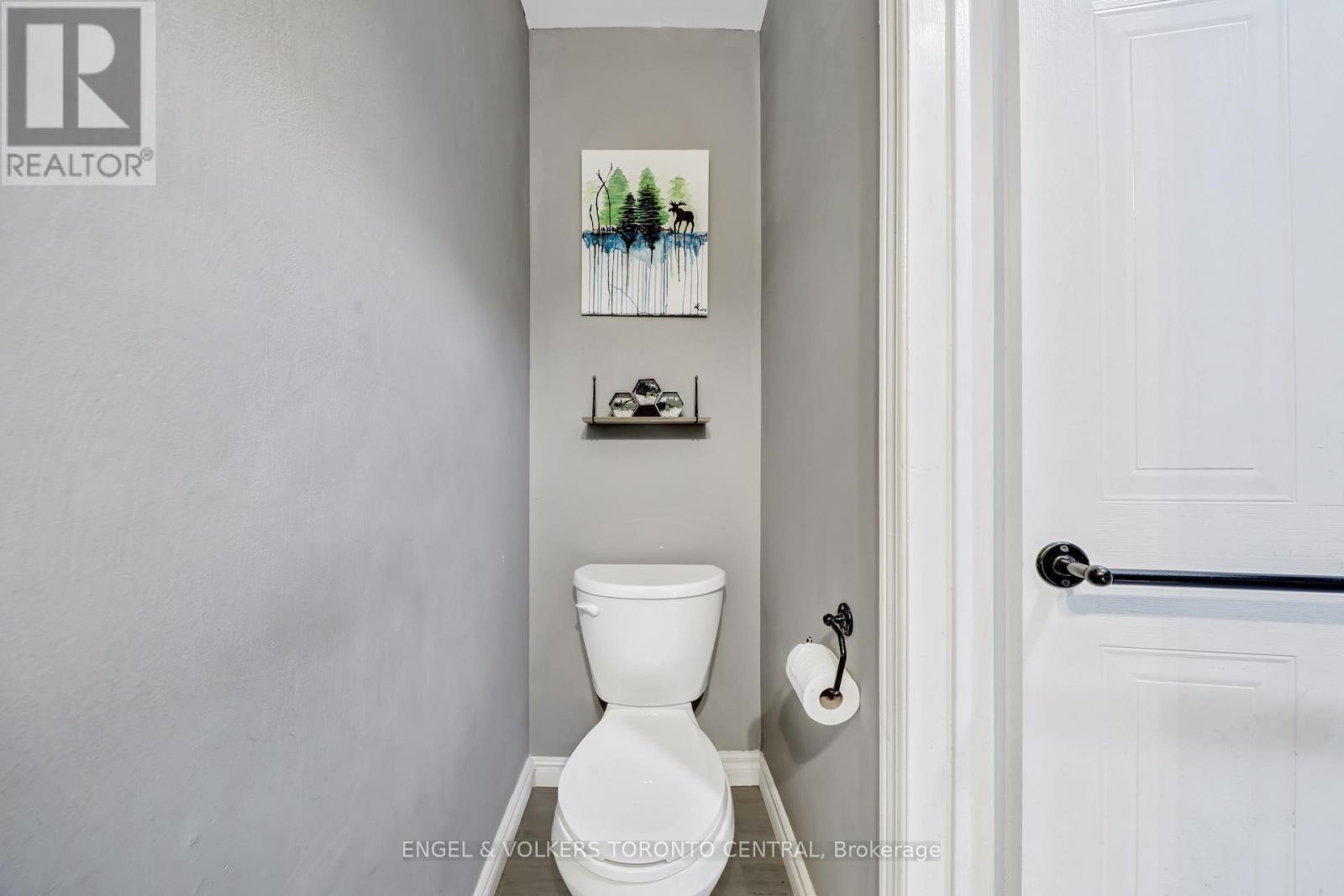 Photo 6 of 14 Soper Creek Drive, Clarington ON