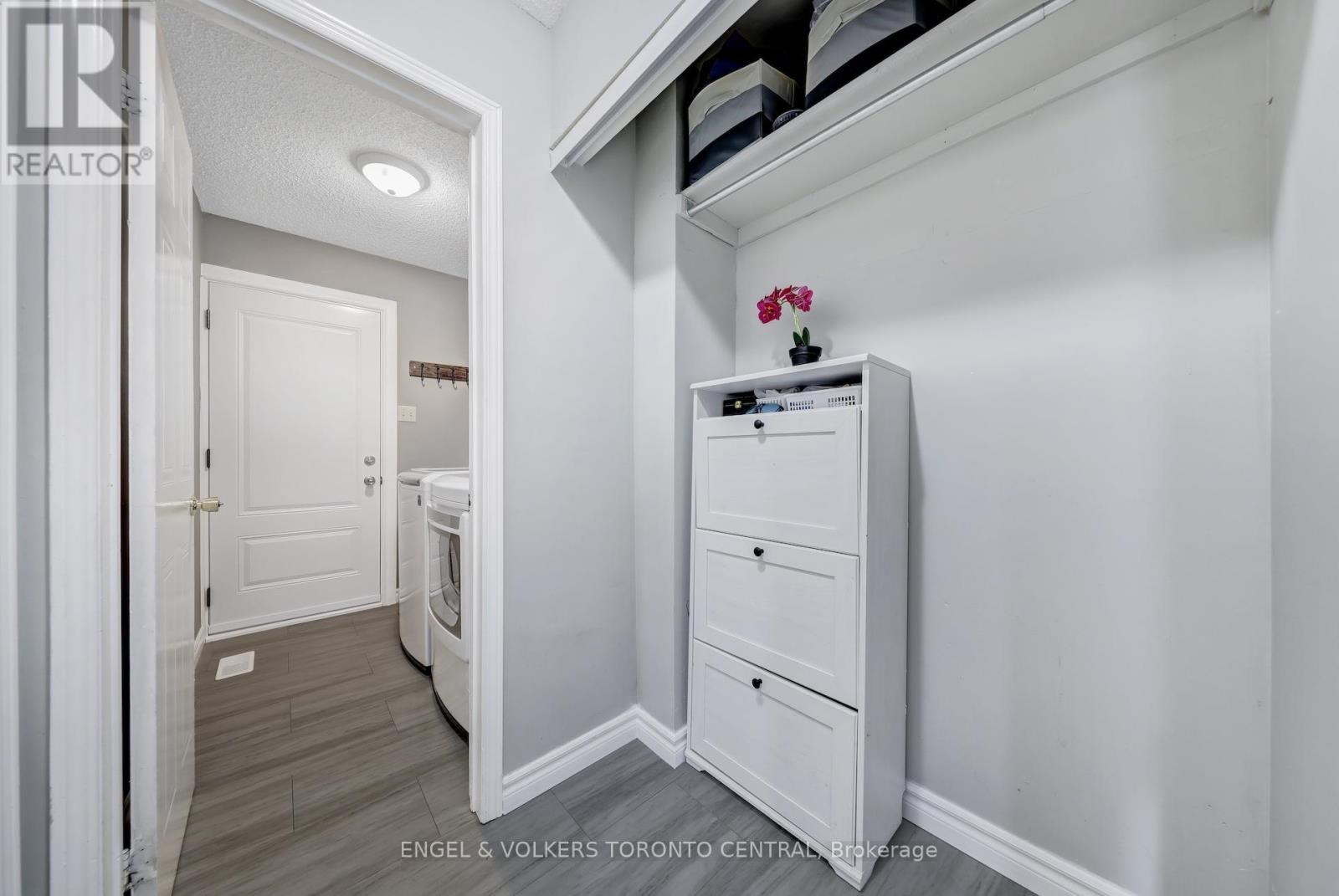 Photo 37 of 14 Soper Creek Drive, Clarington ON