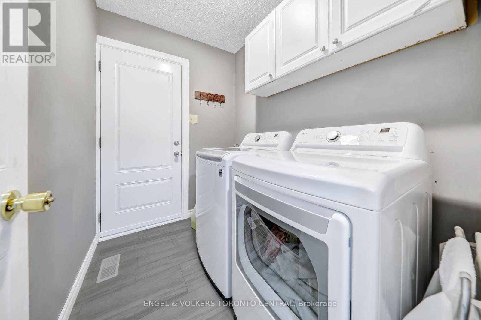 Photo 21 of 14 Soper Creek Drive, Clarington ON