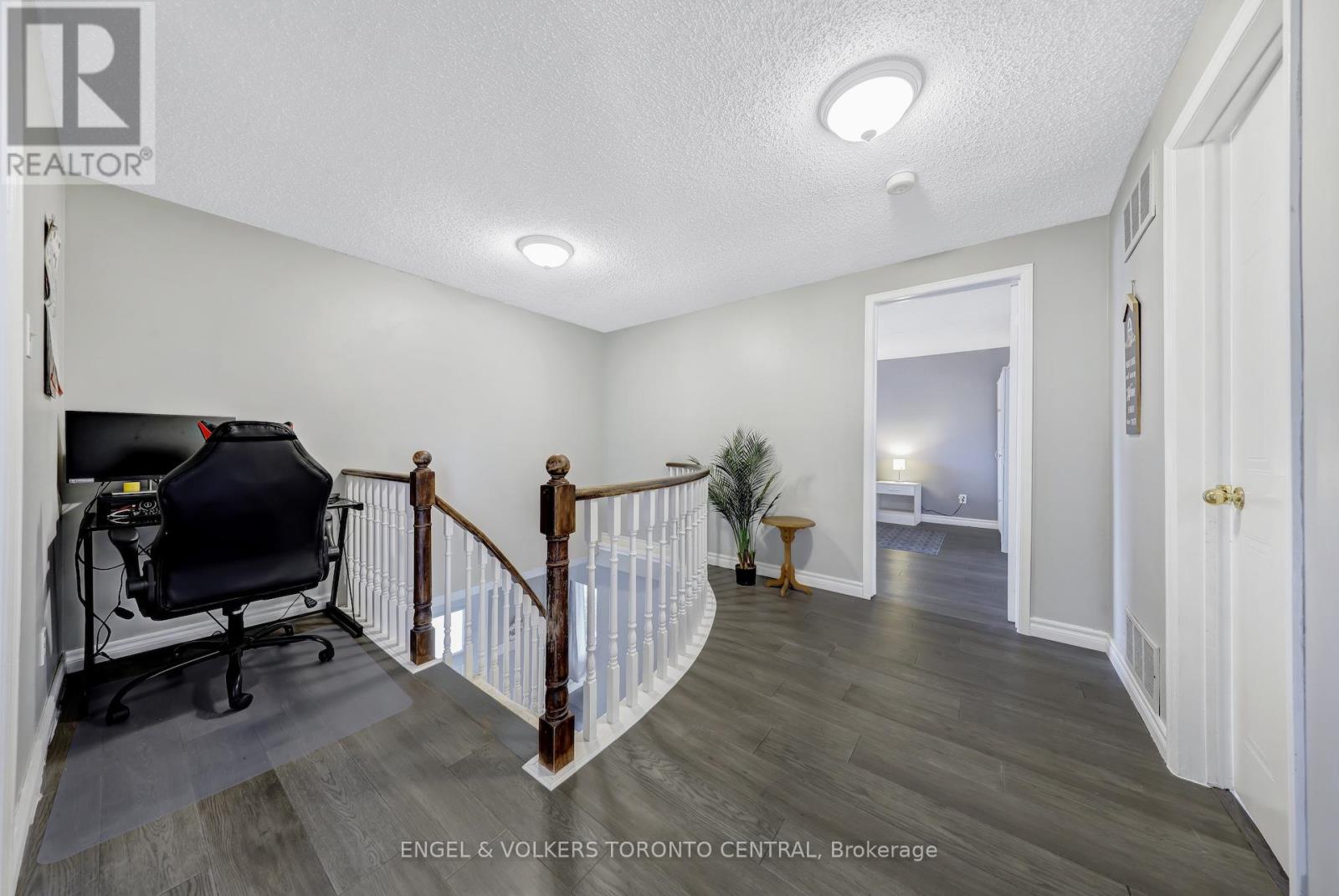 Photo 29 of 14 Soper Creek Drive, Clarington ON