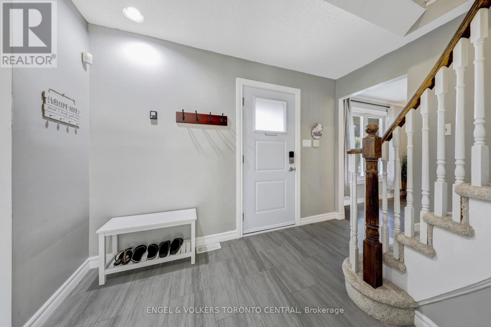 Photo 13 of 14 Soper Creek Drive, Clarington ON