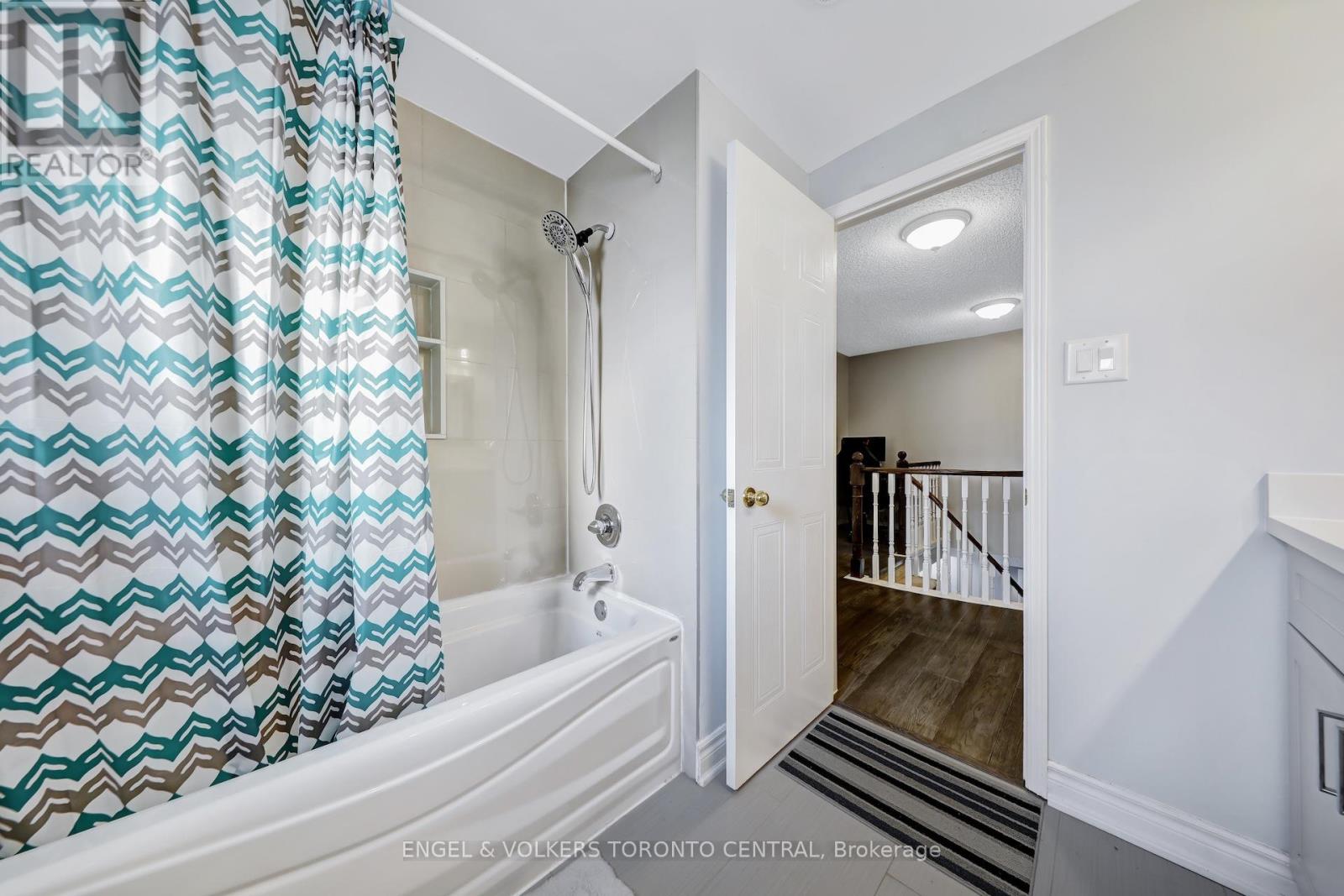 Photo 48 of 14 Soper Creek Drive, Clarington ON