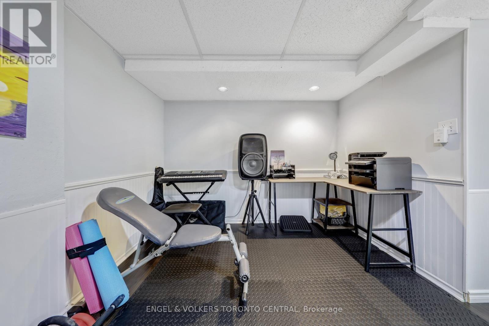 Photo 39 of 14 Soper Creek Drive, Clarington ON