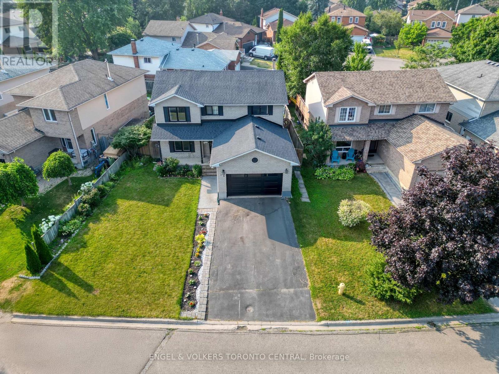 Photo 22 of 14 Soper Creek Drive, Clarington ON