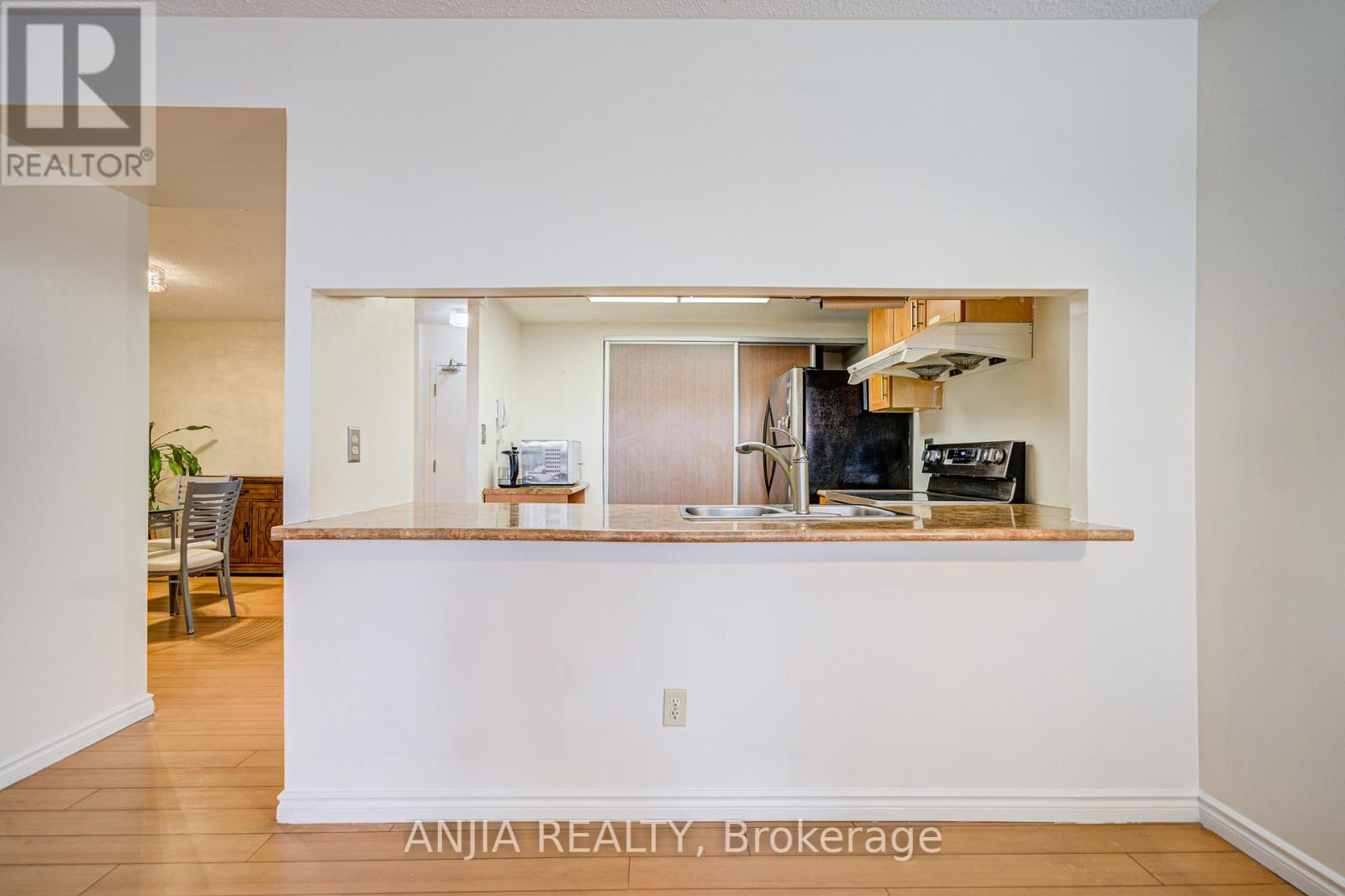 Photo 21 of 512 225 Bamburgh Circle, Toronto ON