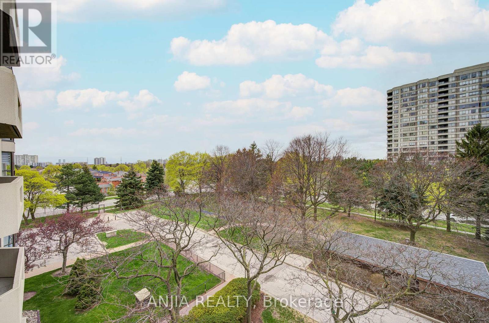 Photo 19 of 512 225 Bamburgh Circle, Toronto ON