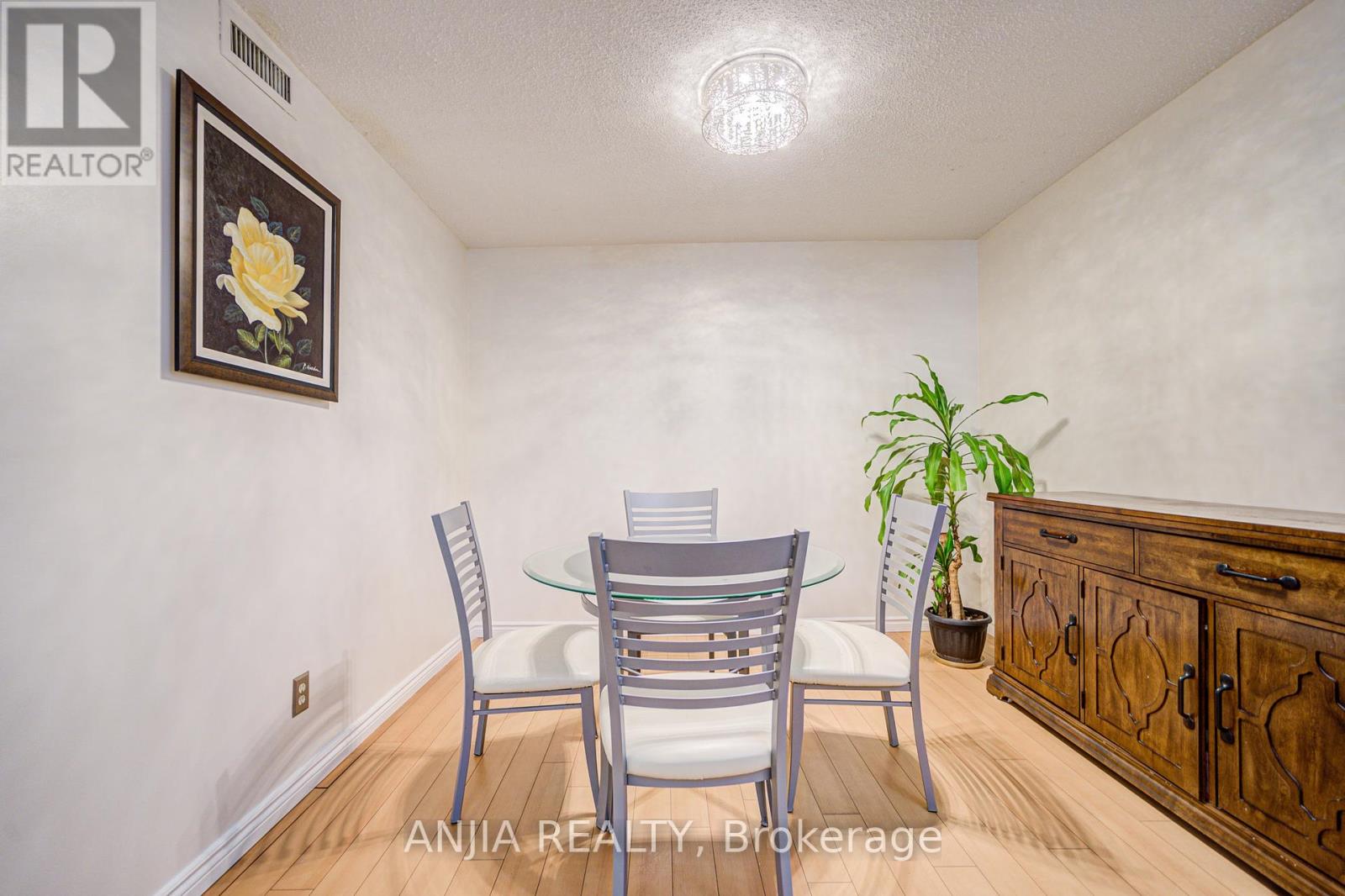 Photo 35 of 512 225 Bamburgh Circle, Toronto ON