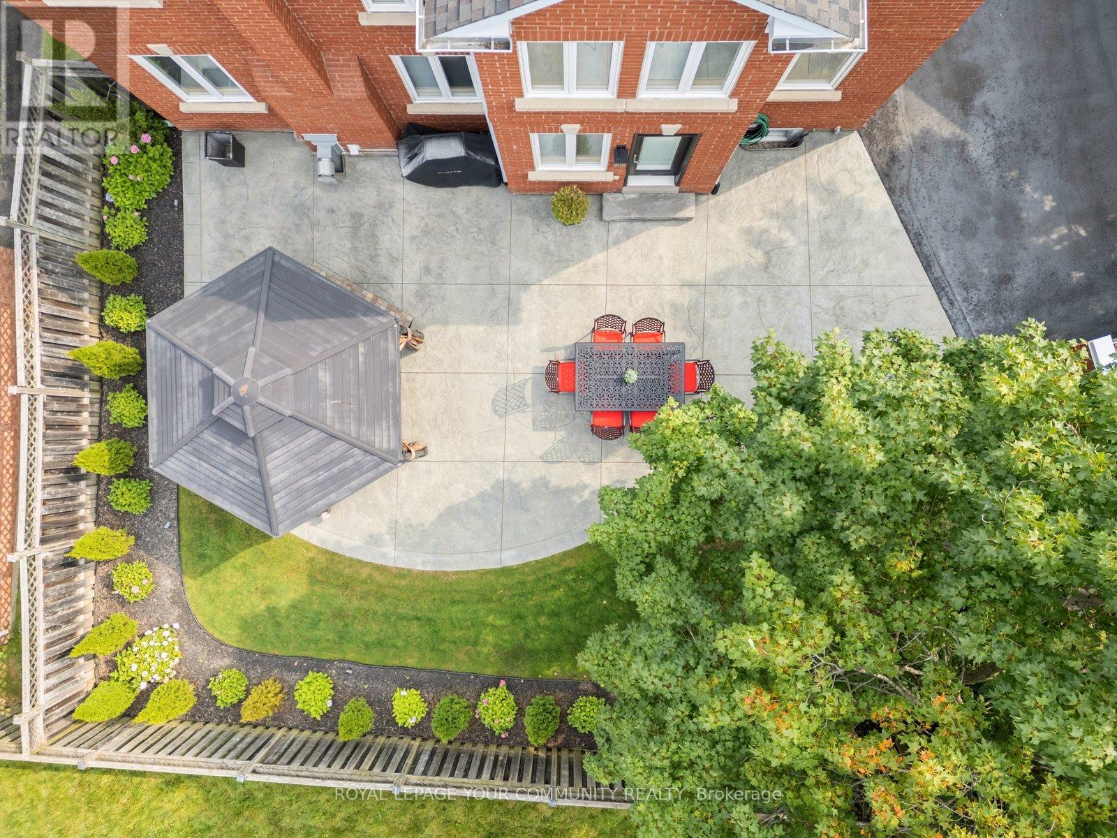 Photo 41 of 22 Theobalds Circle, Richmond Hill ON