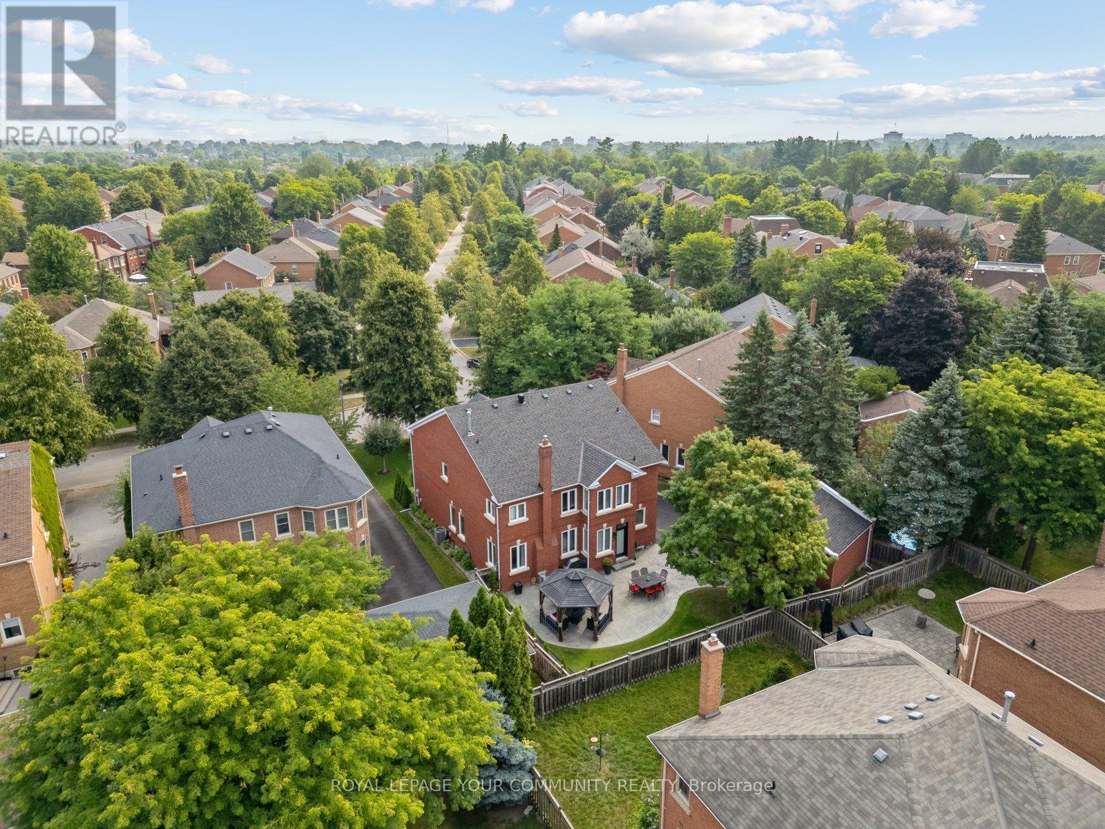 Photo 46 of 22 Theobalds Circle, Richmond Hill ON