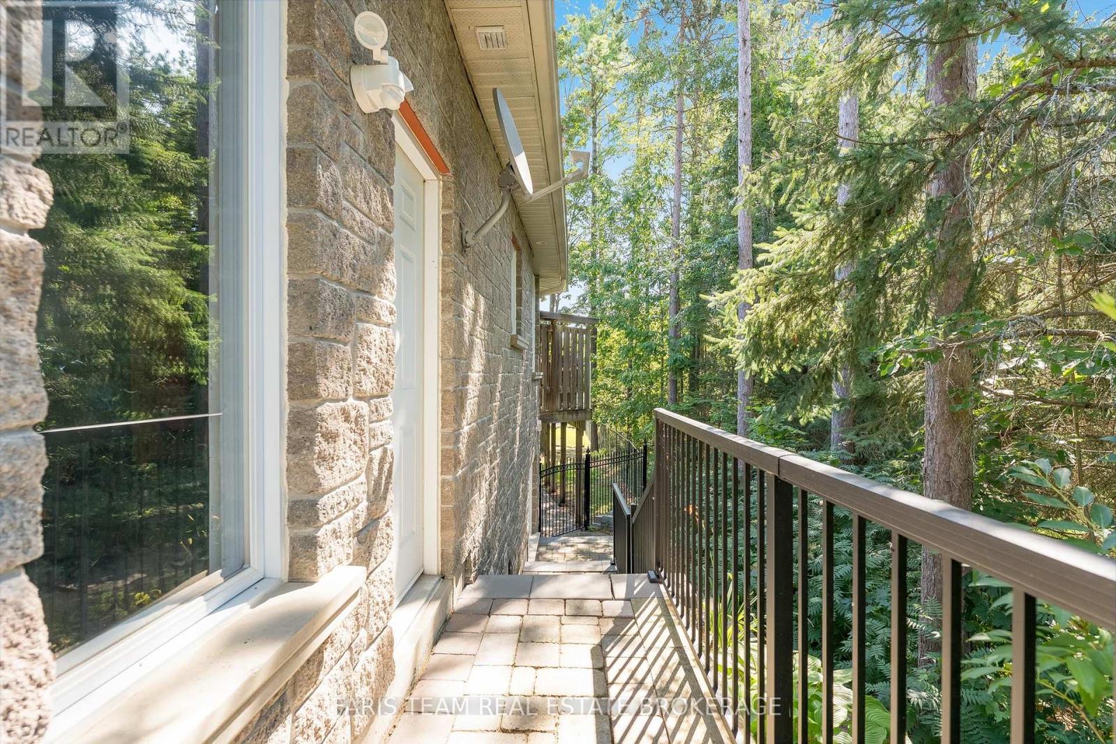 Photo 22 of 7 Highland Drive, Oromedonte ON