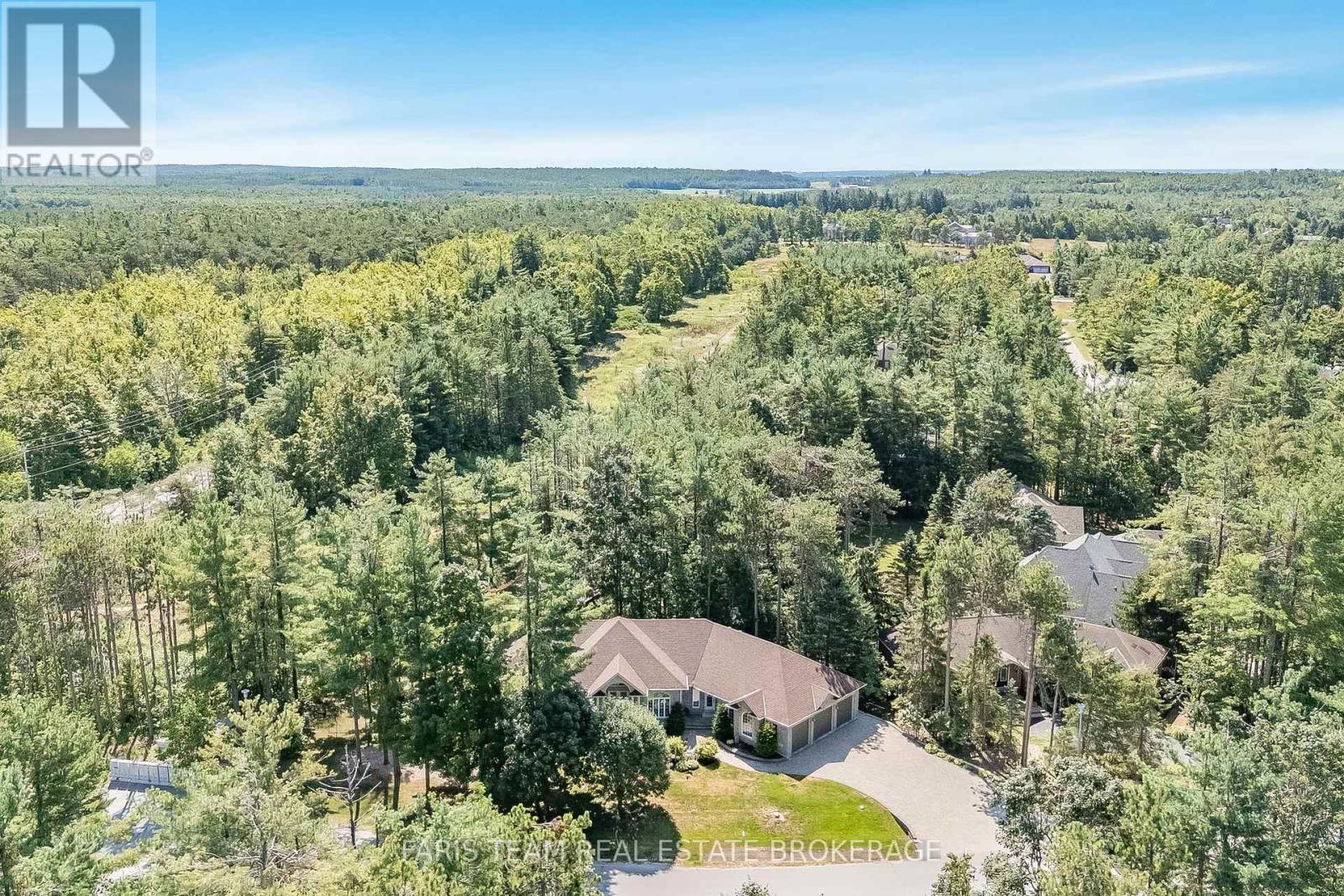 Photo 12 of 7 Highland Drive, Oromedonte ON