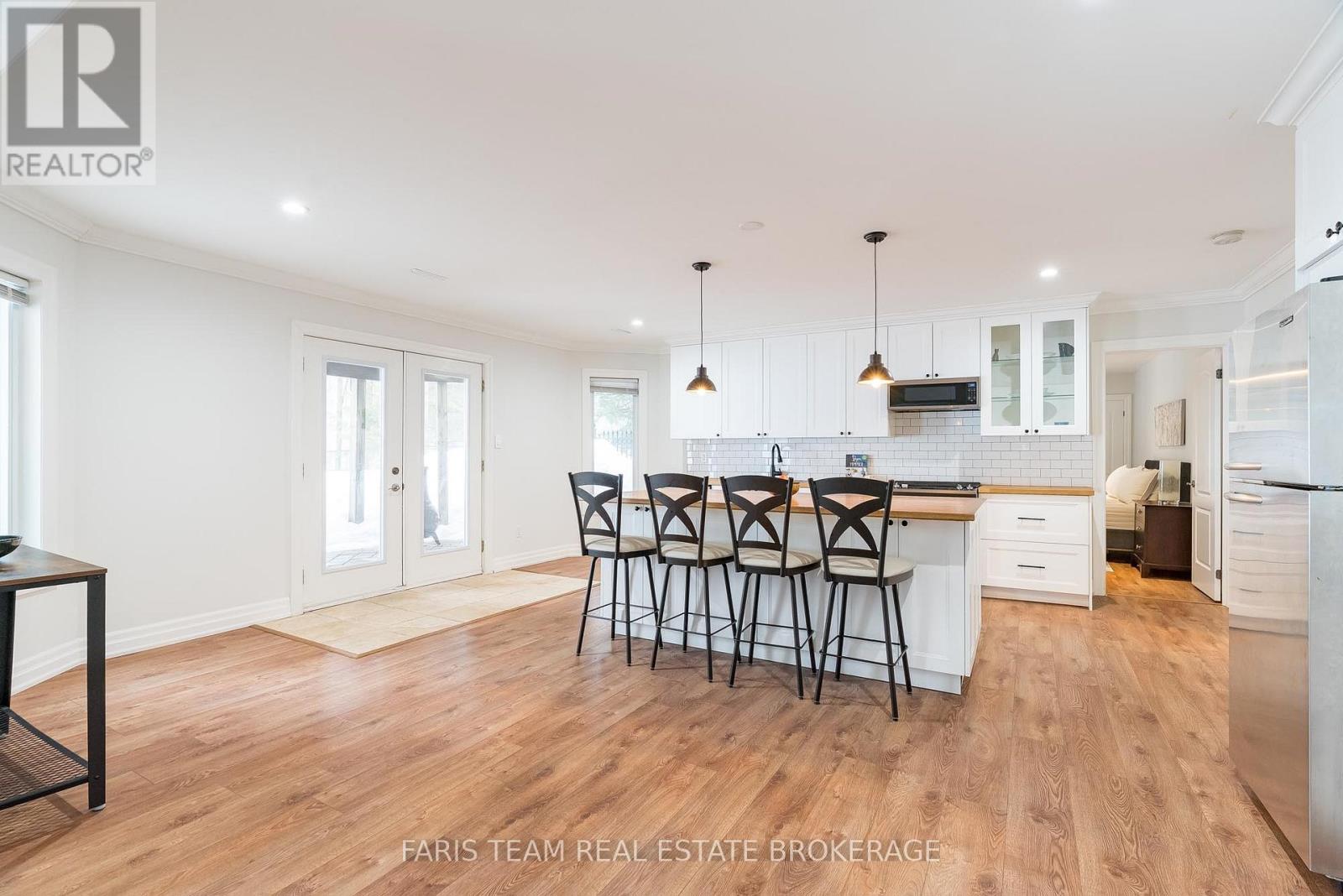 Photo 31 of 7 Highland Drive, Oromedonte ON