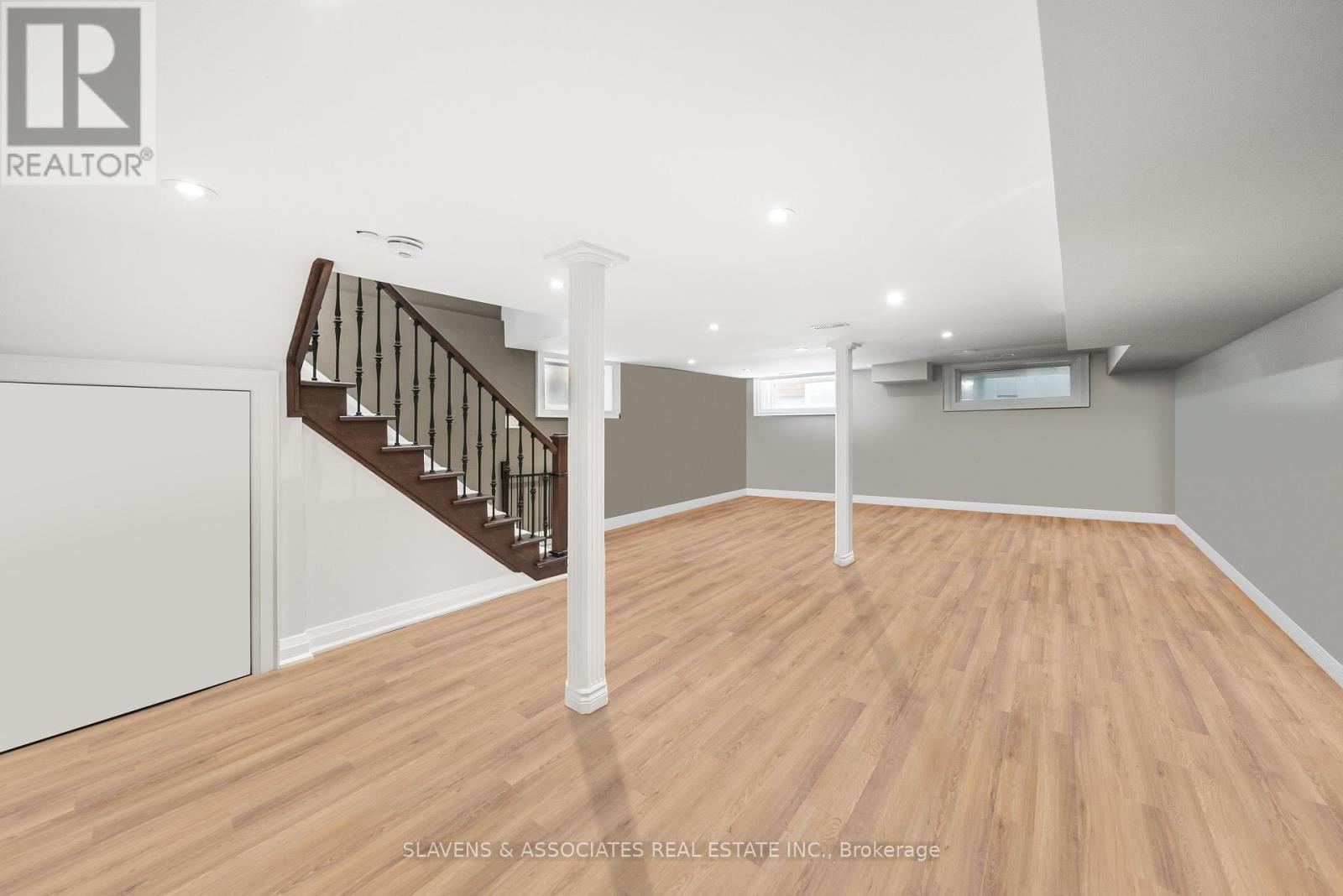 Photo 24 of 1213 Glencairn Avenue, Toronto ON