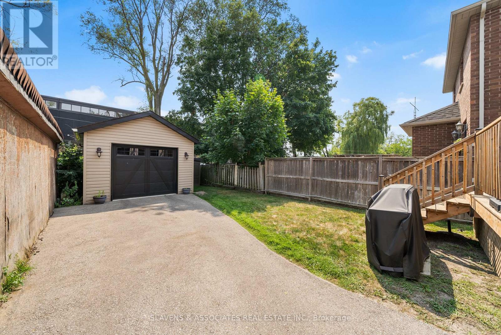 Photo 31 of 1213 Glencairn Avenue, Toronto ON