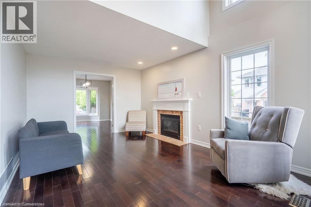 Photo 43 of 1262 Upper Paradise Road, Hamilton ON