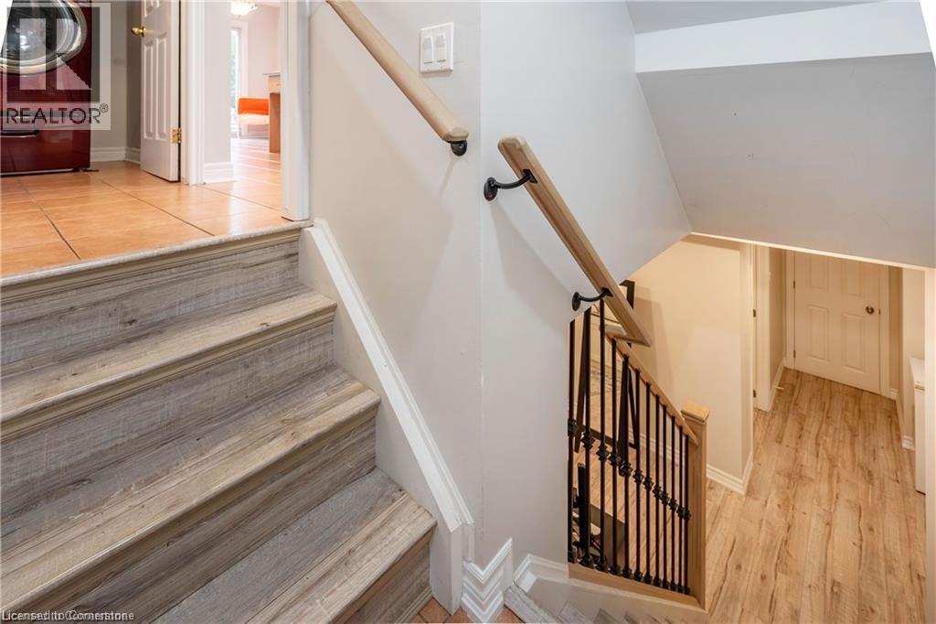 Photo 42 of 1262 Upper Paradise Road, Hamilton ON