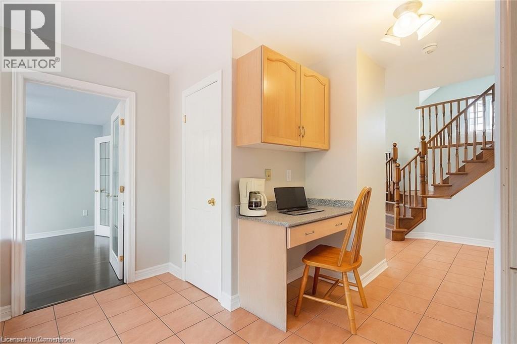 Photo 35 of 1262 Upper Paradise Road, Hamilton ON