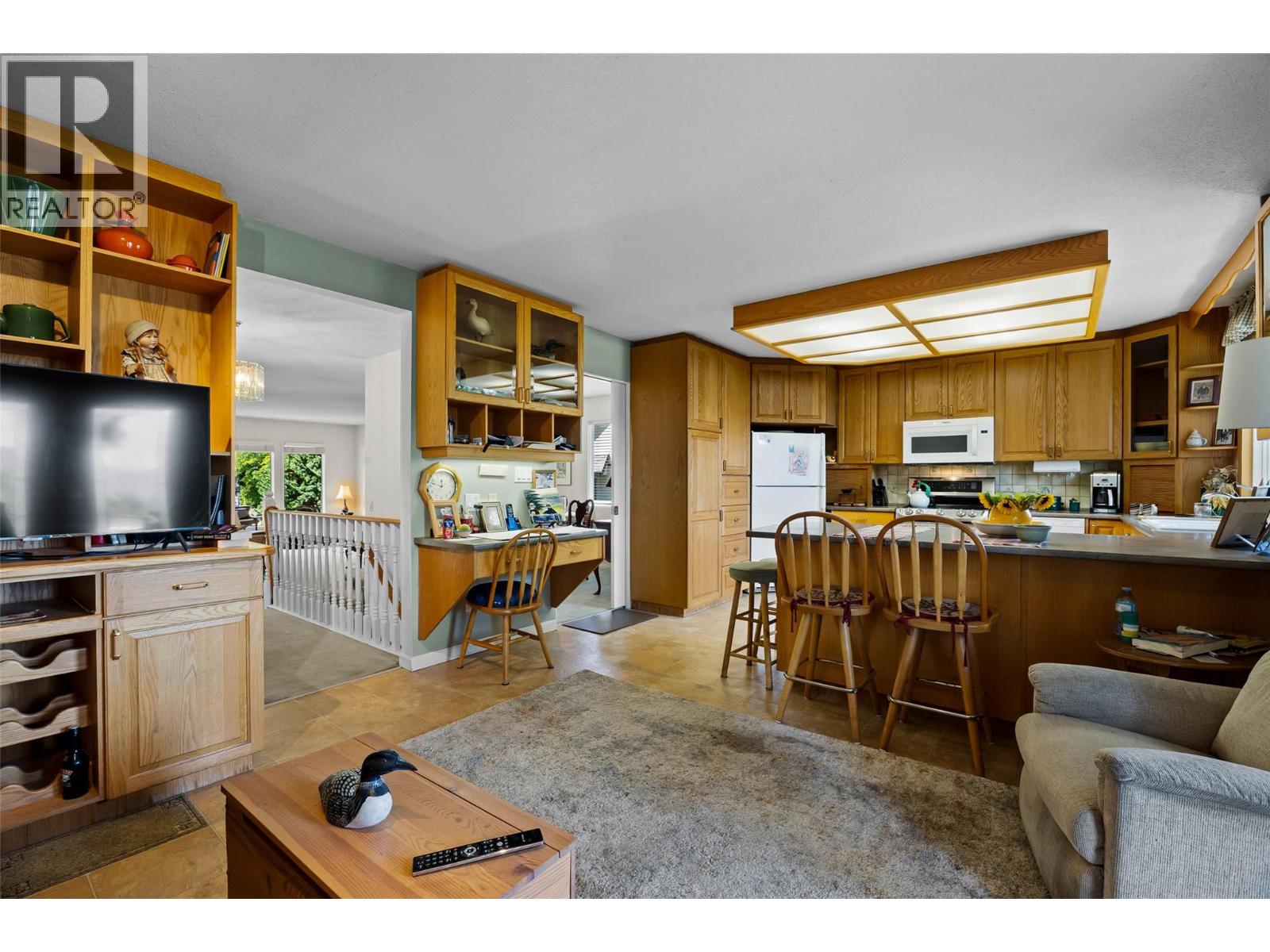 Photo 13 of 112 Monmouth Drive, Kamloops BC