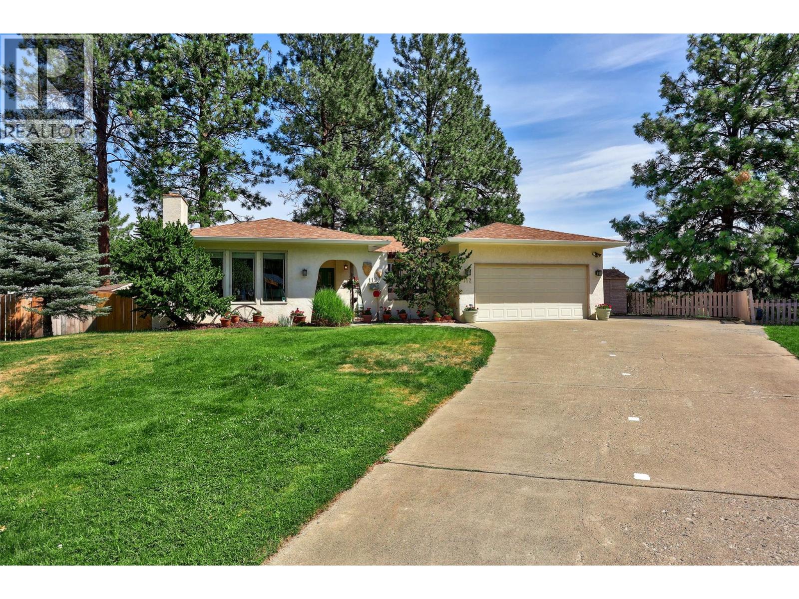 Photo 3 of 112 Monmouth Drive, Kamloops BC