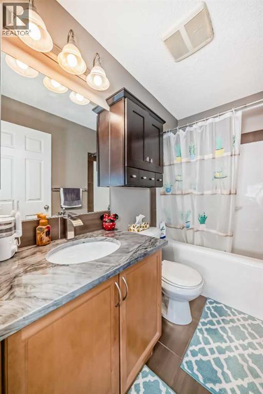 Single Family House for Sale in  New Brighton Gardens SE New Brighton Calgary 