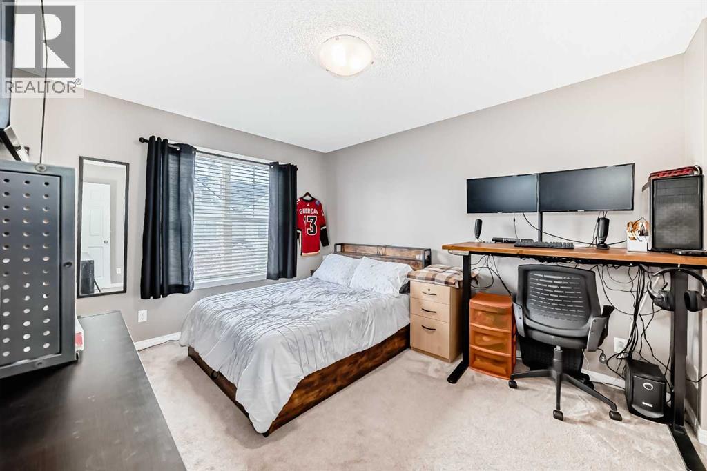 3262 New Brighton Gardens SE, Calgary, Alberta