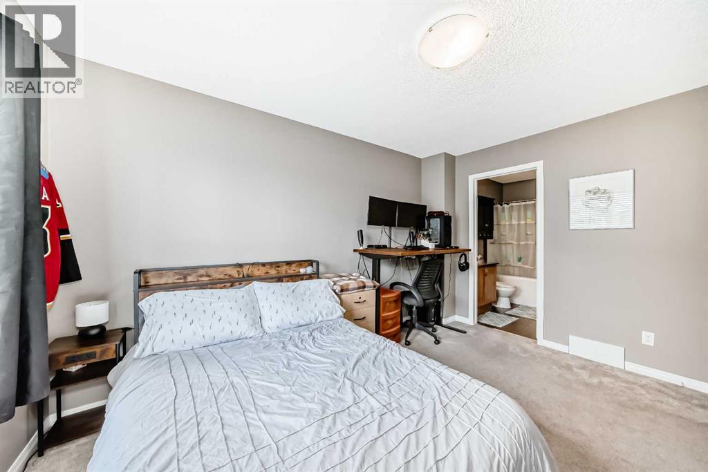 Single Family House for Sale in  New Brighton Gardens SE New Brighton Calgary 