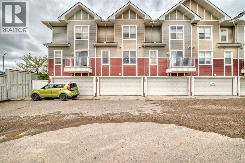 Single Family House for Sale in  New Brighton Gardens SE New Brighton Calgary 
