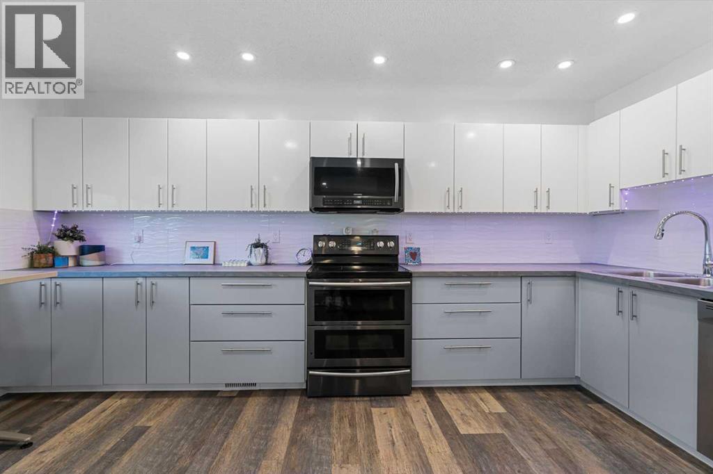 Single Family House Bungalow for Sale in  Ranchview Court NW Ranchlands Calgary 