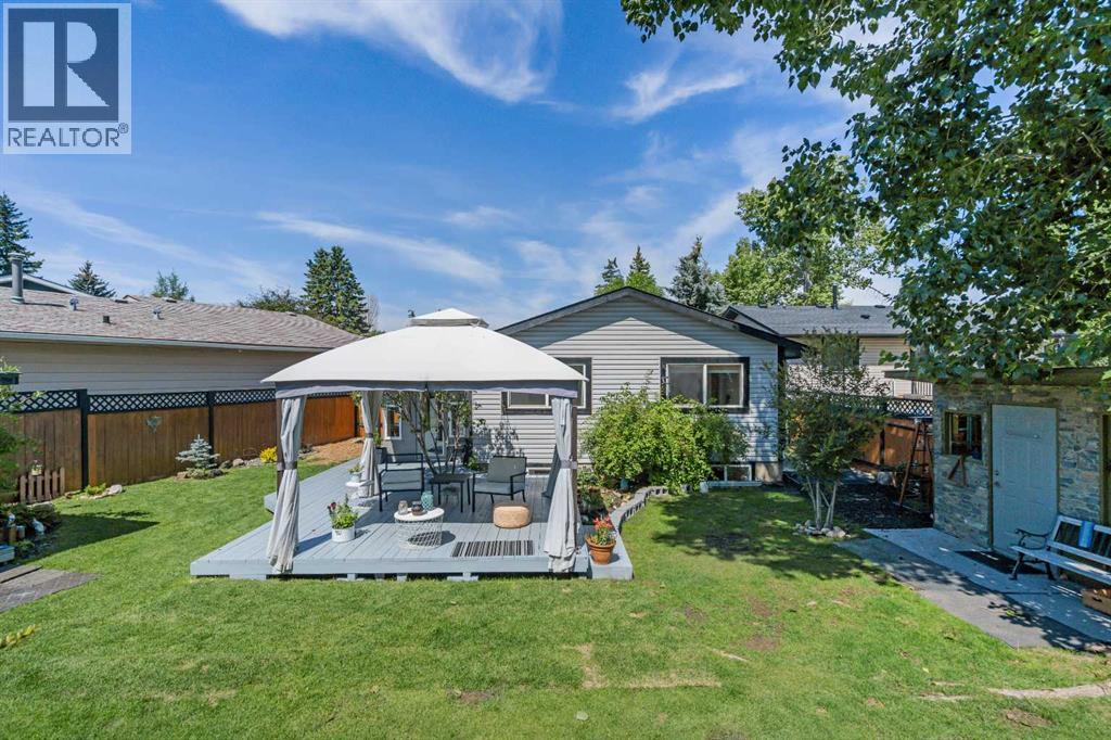 Single Family House Bungalow for Sale in  Ranchview Court NW Ranchlands Calgary 