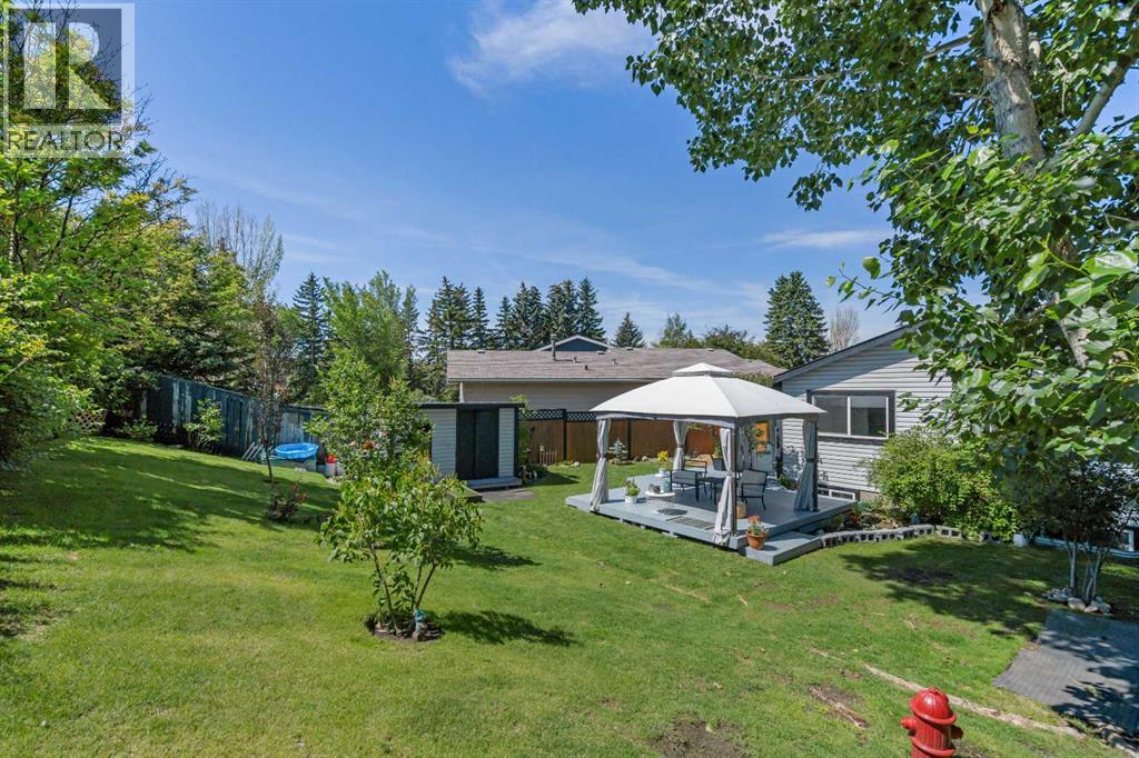 Single Family House Bungalow for Sale in  Ranchview Court NW Ranchlands Calgary 