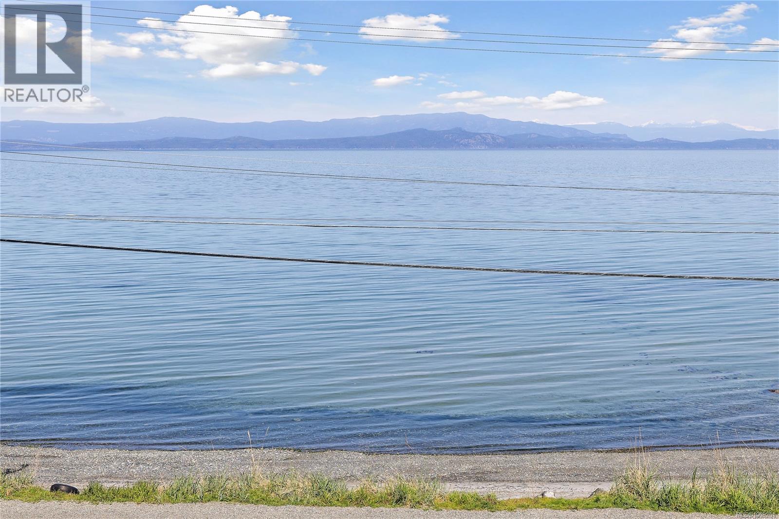 Photo 58 of 301 3156 Island Hwy W, Qualicum Beach BC